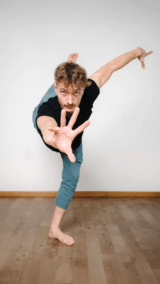 2.3 Danza Contemporanea